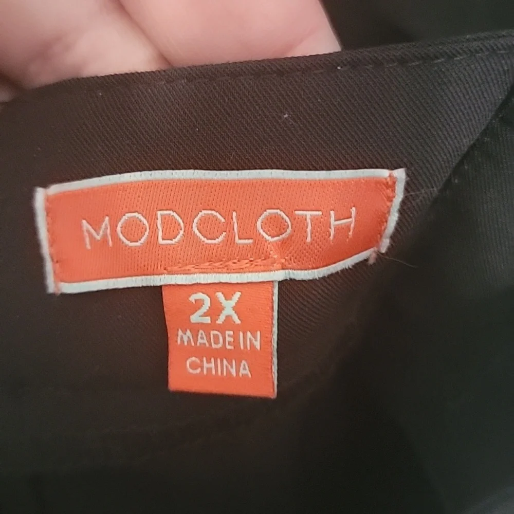 NWOT Modcloth Overalls Pleated Dress - Size 2x - Picture 5 of 6